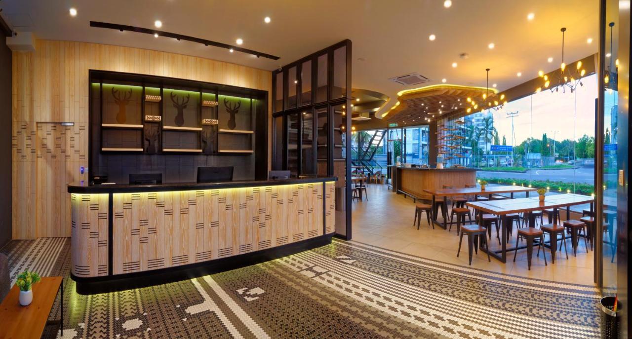 Bulatan Hostel Tanjong Aru Ngoại thất bức ảnh